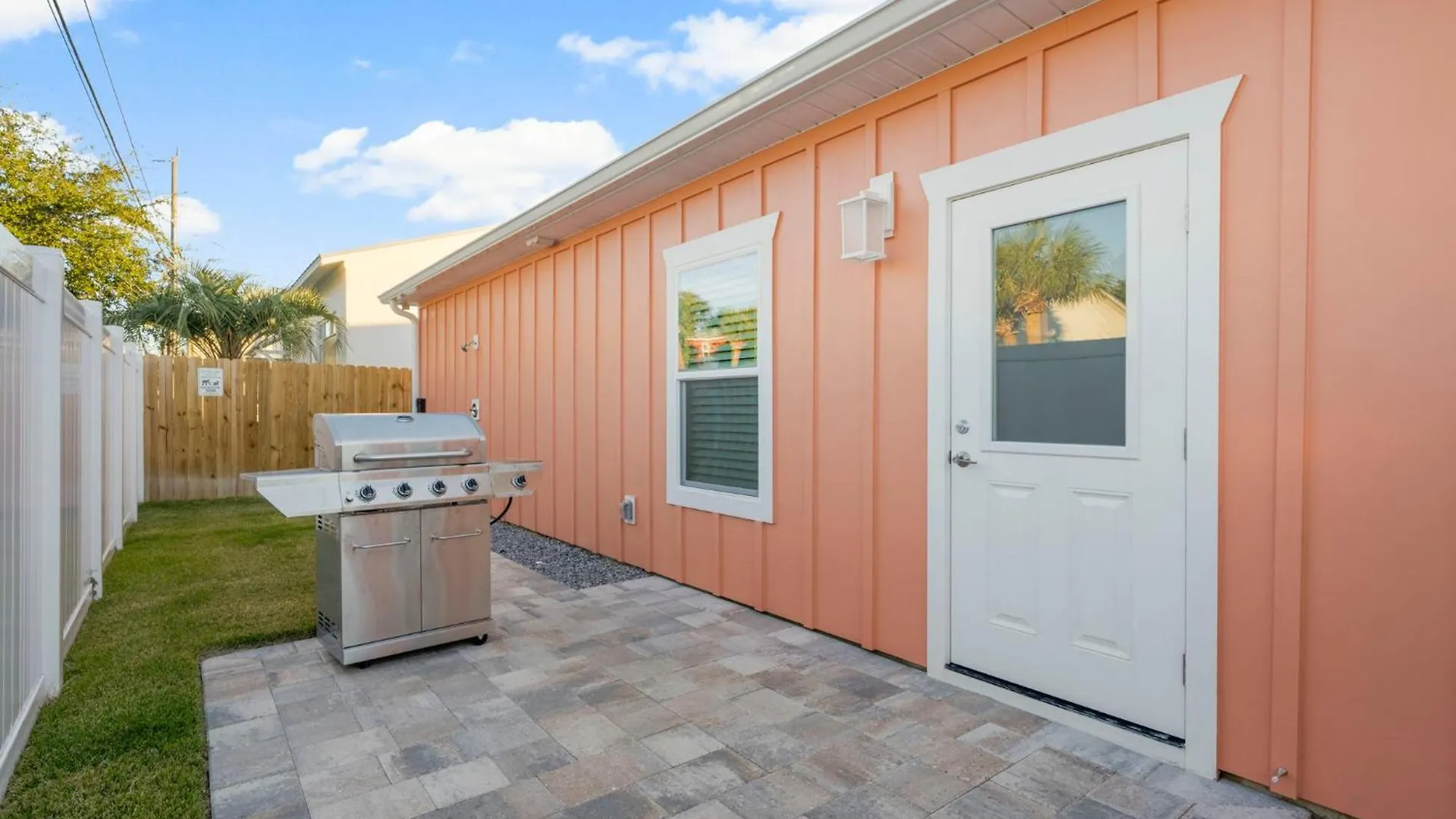 Laguna Peach: 3Ba 2Ba Retreat For 10! Explore Nearby Beaches & Activities Panama City Beach USA