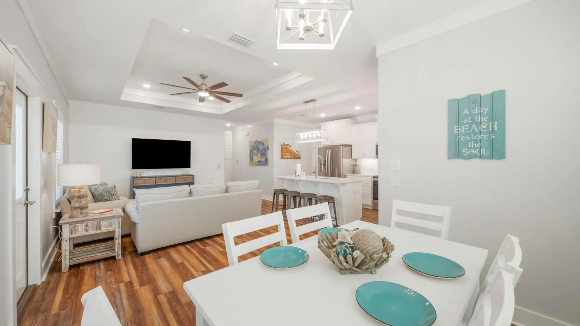 Laguna Peach: 3Ba 2Ba Retreat For 10! Explore Nearby Beaches & Activities Panama City Beach